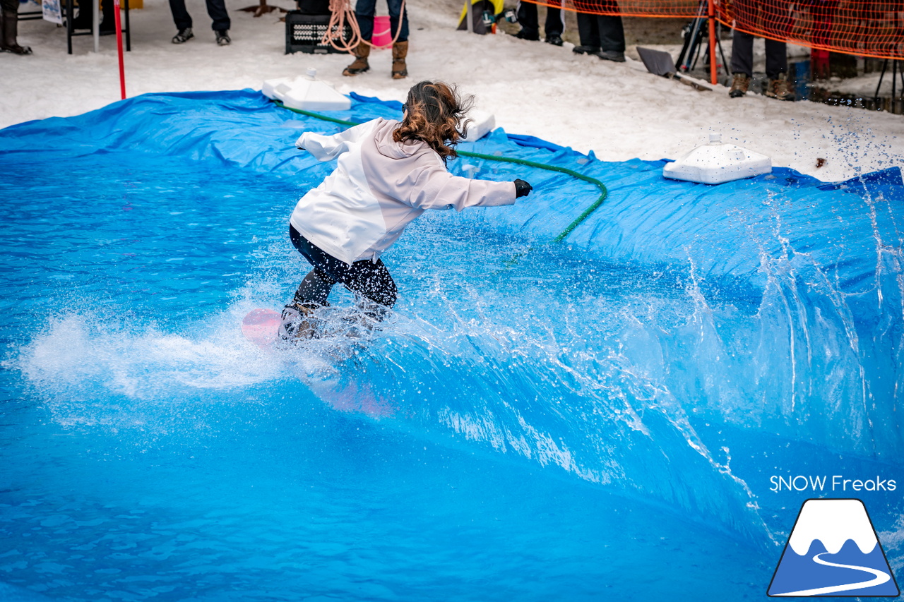 富良野スキー場｜いよいよインターナショナルなイベントに？！春シーズン恒例『第13回 Pond Skimming 池渡り』開催～♪